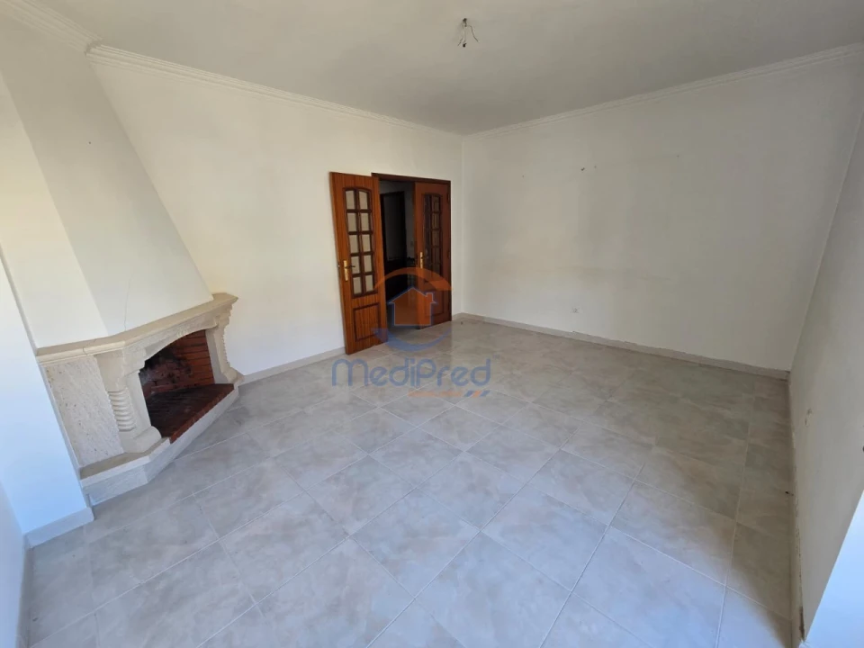 Apartamento T3 para Venda em Moita Foto 3
