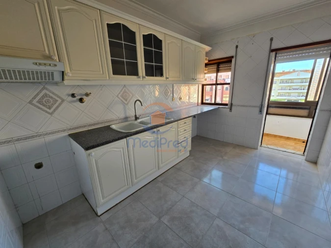 Apartamento T3 para Venda em Moita Foto 6