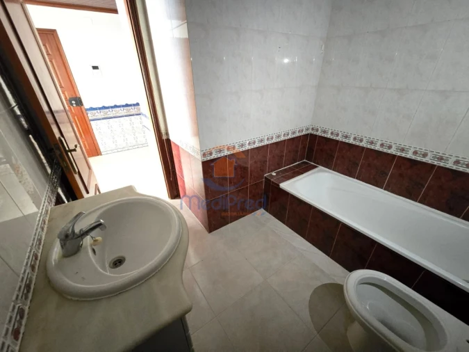 Apartamento T3 para Venda em Moita Foto 21