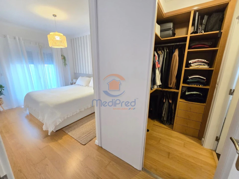 Apartamento T3 para Venda em Ramada e Caneças Foto 13