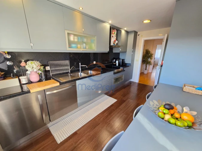 Apartamento T3 para Venda em Ramada e Caneças Foto 2