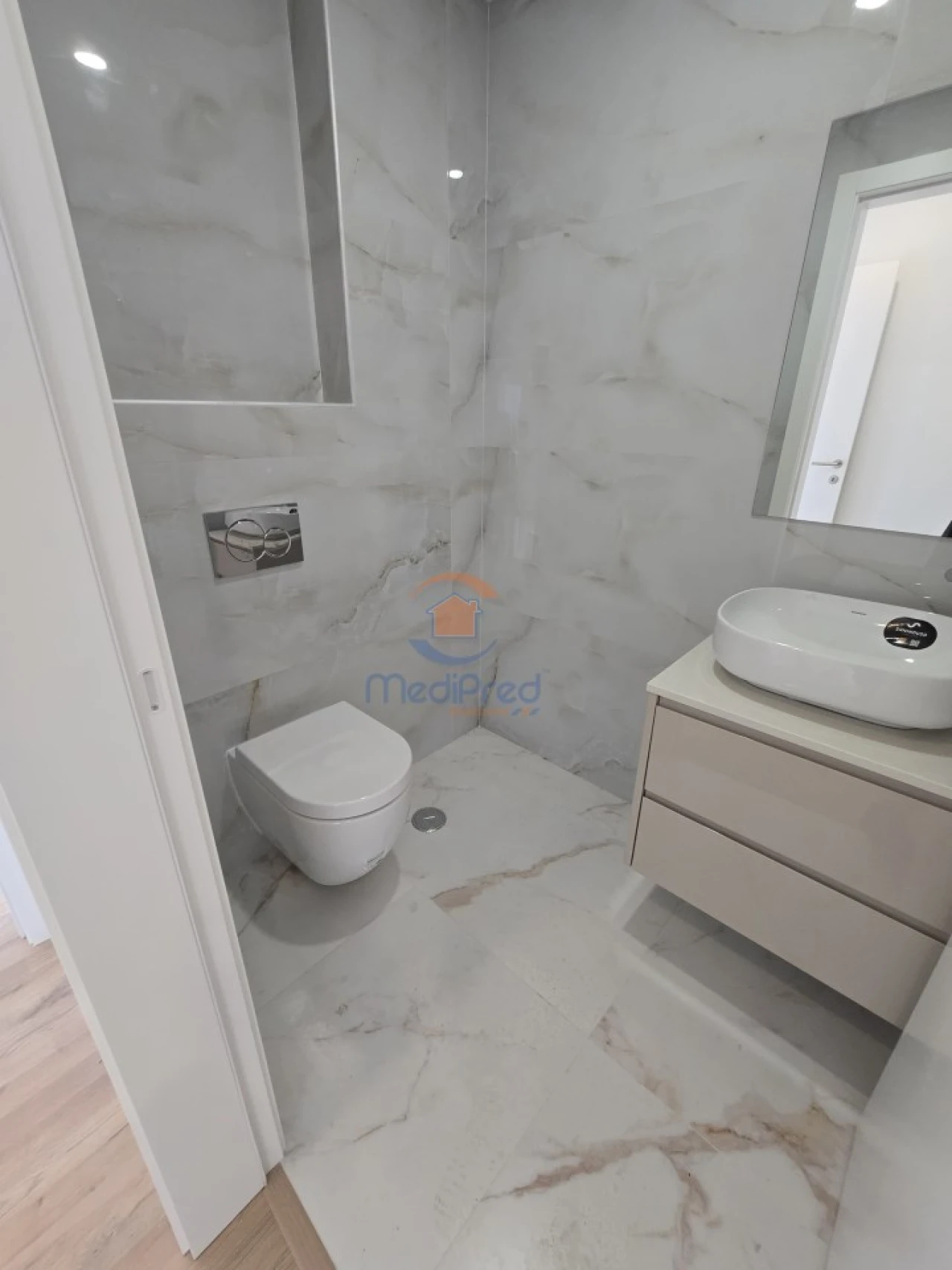 Moradia T4 para Venda em Pontinha e Famões Foto 15