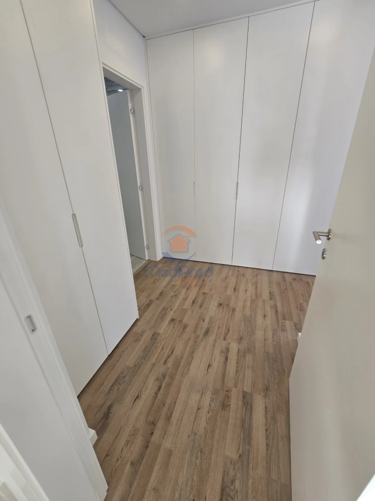 Moradia T4 para Venda em Pontinha e Famões Foto 18