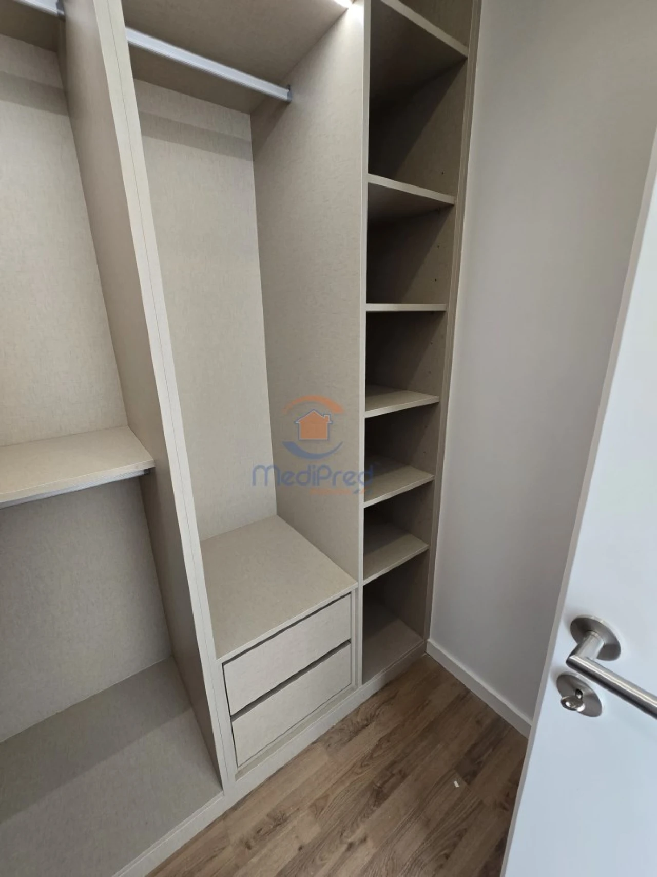 Moradia T4 para Venda em Pontinha e Famões Foto 31