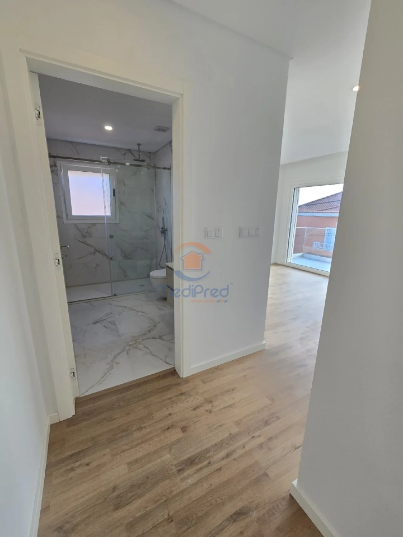 Moradia T4 para Venda em Pontinha e Famões Foto 39