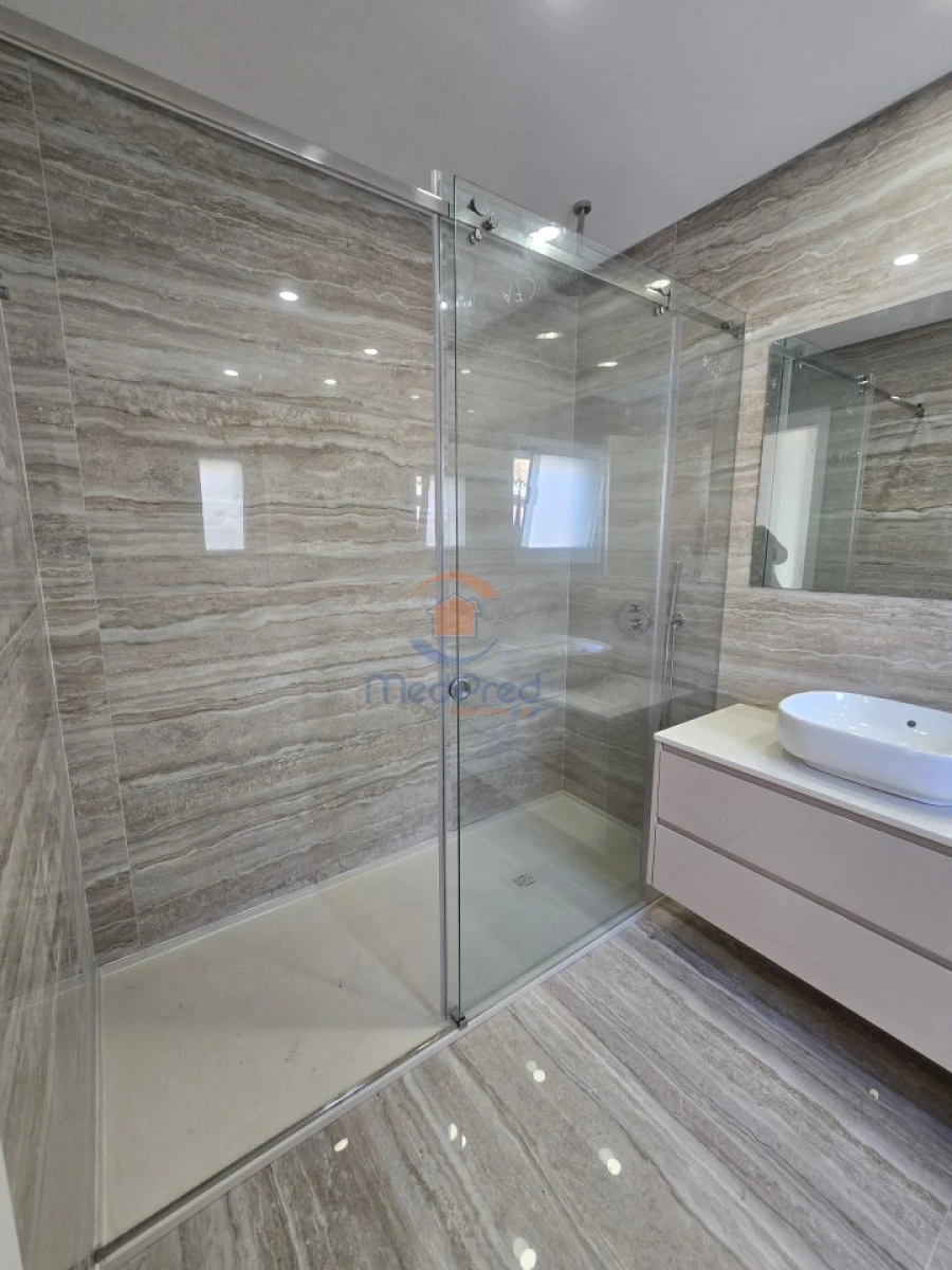 Moradia T4 para Venda em Pontinha e Famões Foto 20