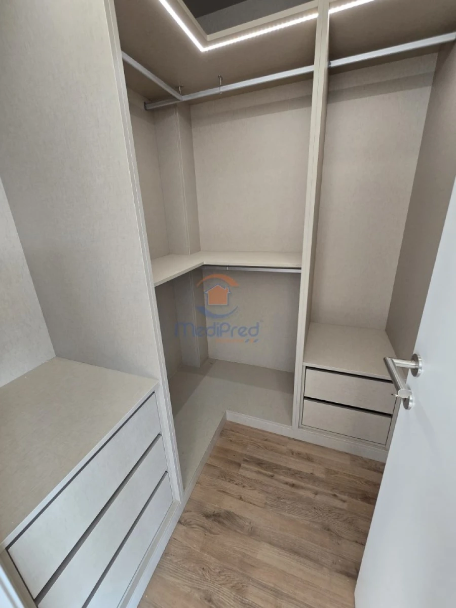 Moradia T4 para Venda em Pontinha e Famões Foto 30