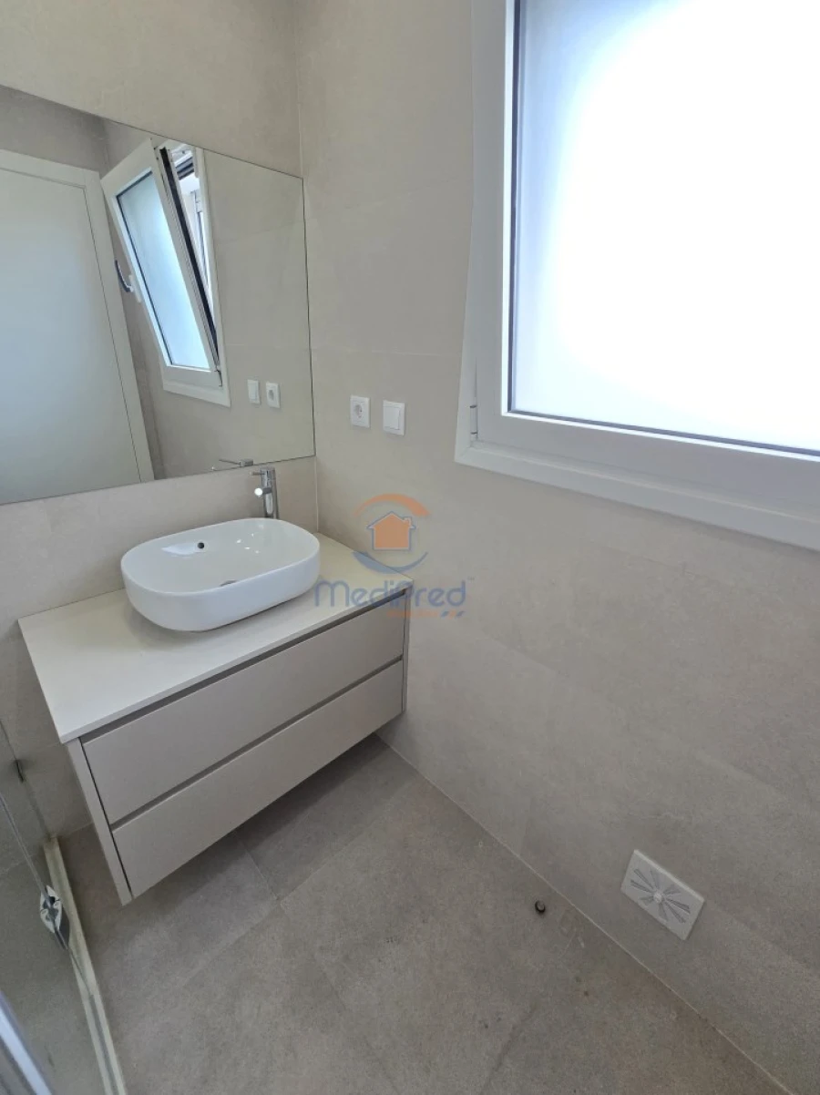 Moradia T4 para Venda em Pontinha e Famões Foto 34