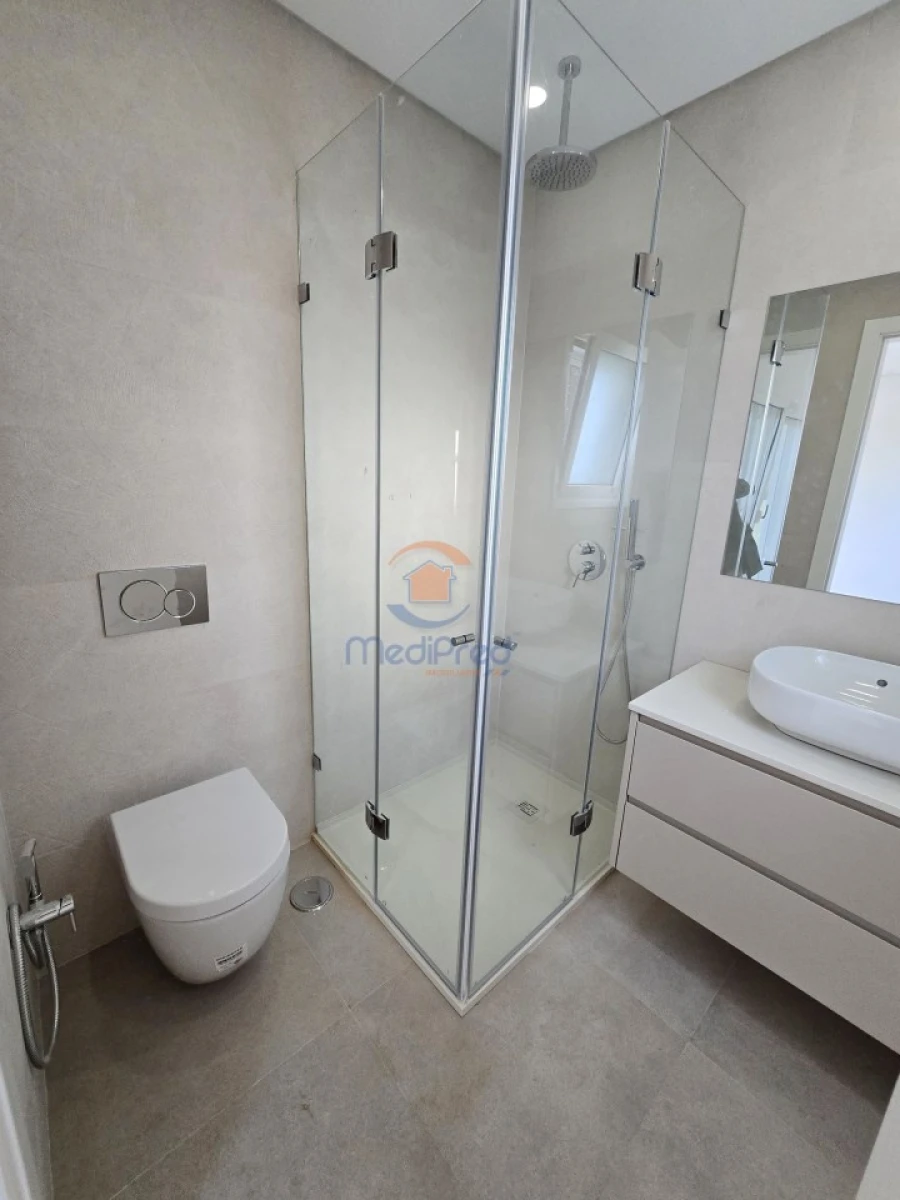 Moradia T4 para Venda em Pontinha e Famões Foto 33