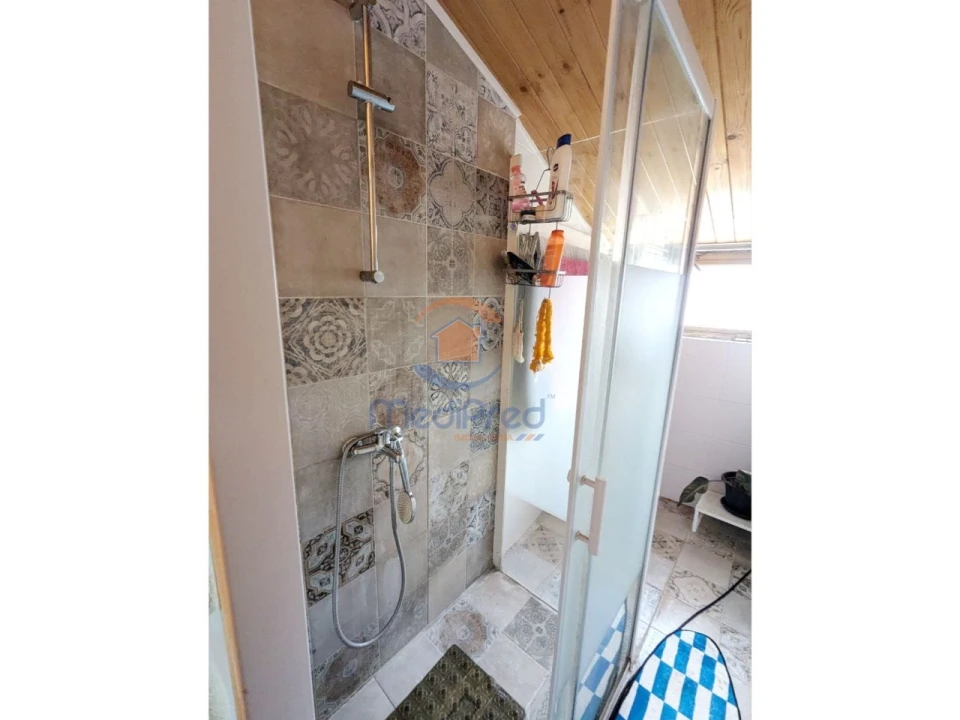 Moradia T2 para Venda em Carvoeira e Carmões Foto 17