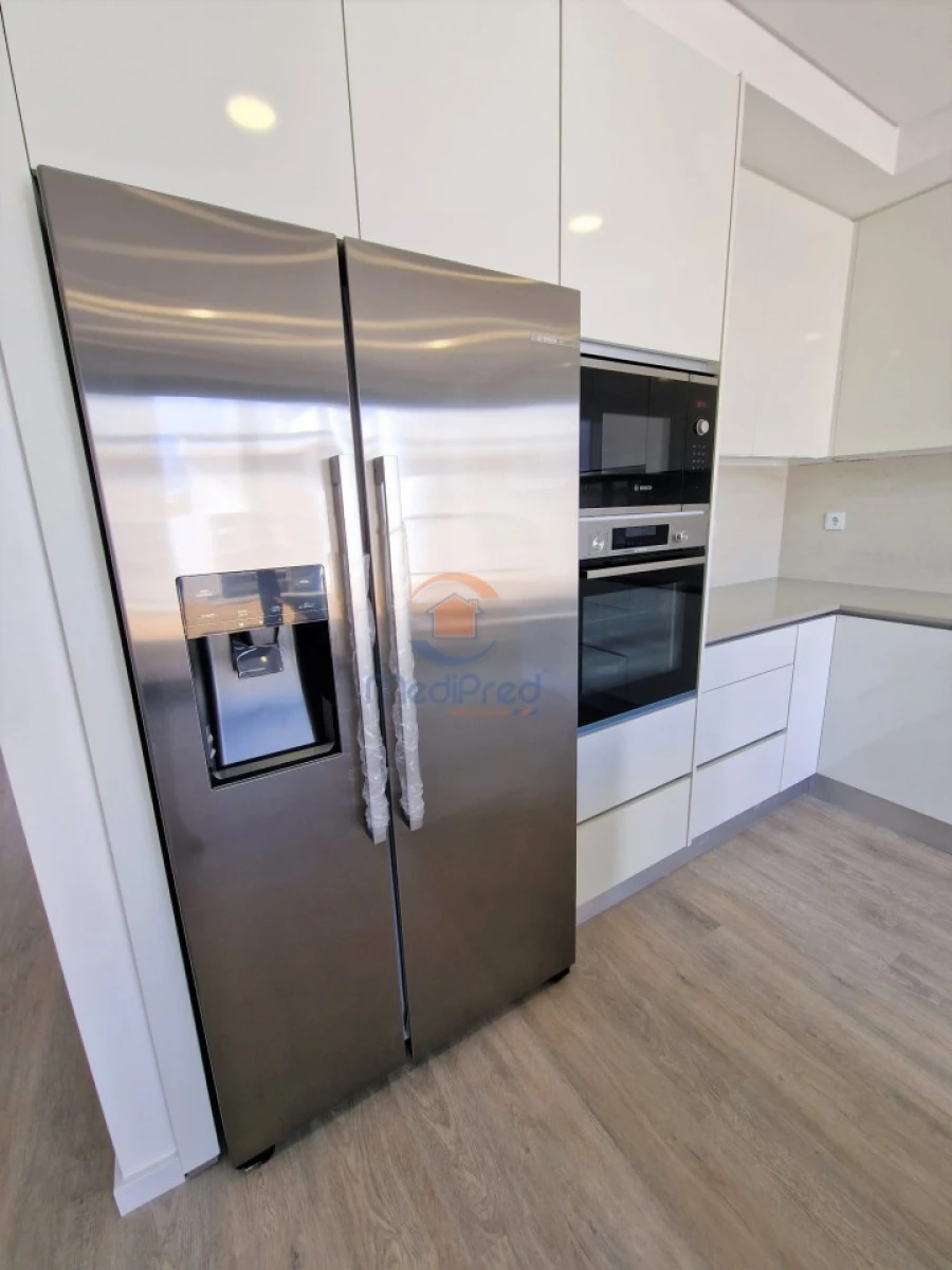 Moradia T3 para Venda em Santa Iria de Azoia, São João da Talha e Bobadela Foto 4