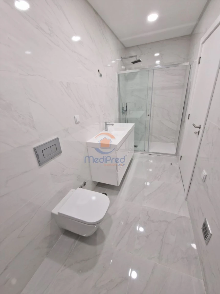 Moradia T3 para Venda em Santa Iria de Azoia, São João da Talha e Bobadela Foto 7