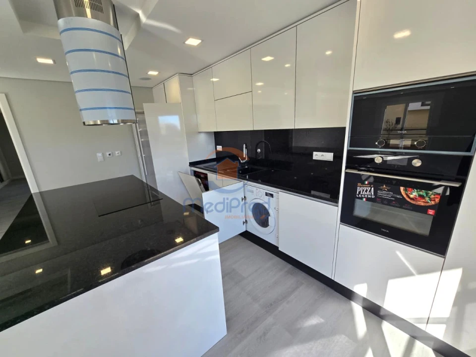 Apartamento T2 para Venda em Ramada e Caneças Foto 6