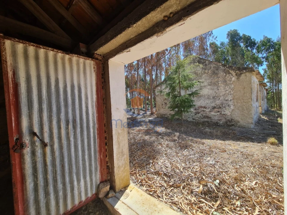 Moradia T2 para Venda em Maxial e Monte Redondo Foto 5