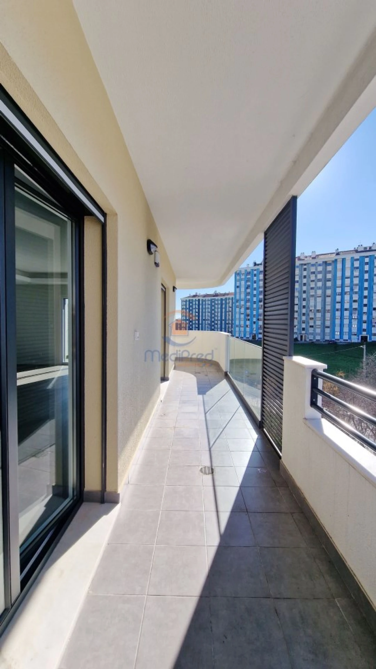 Apartamento T3 para Arrendamento em Ramada e Caneças Foto 9