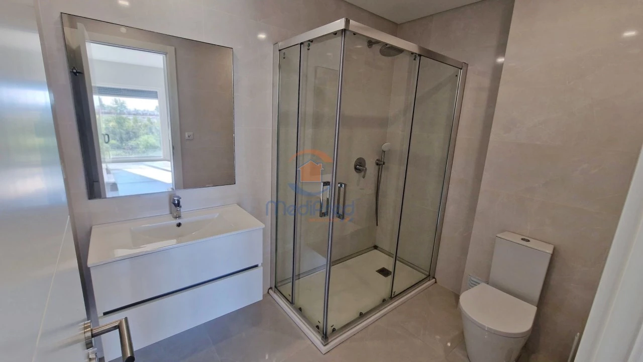 Apartamento T3 para Arrendamento em Ramada e Caneças Foto 20