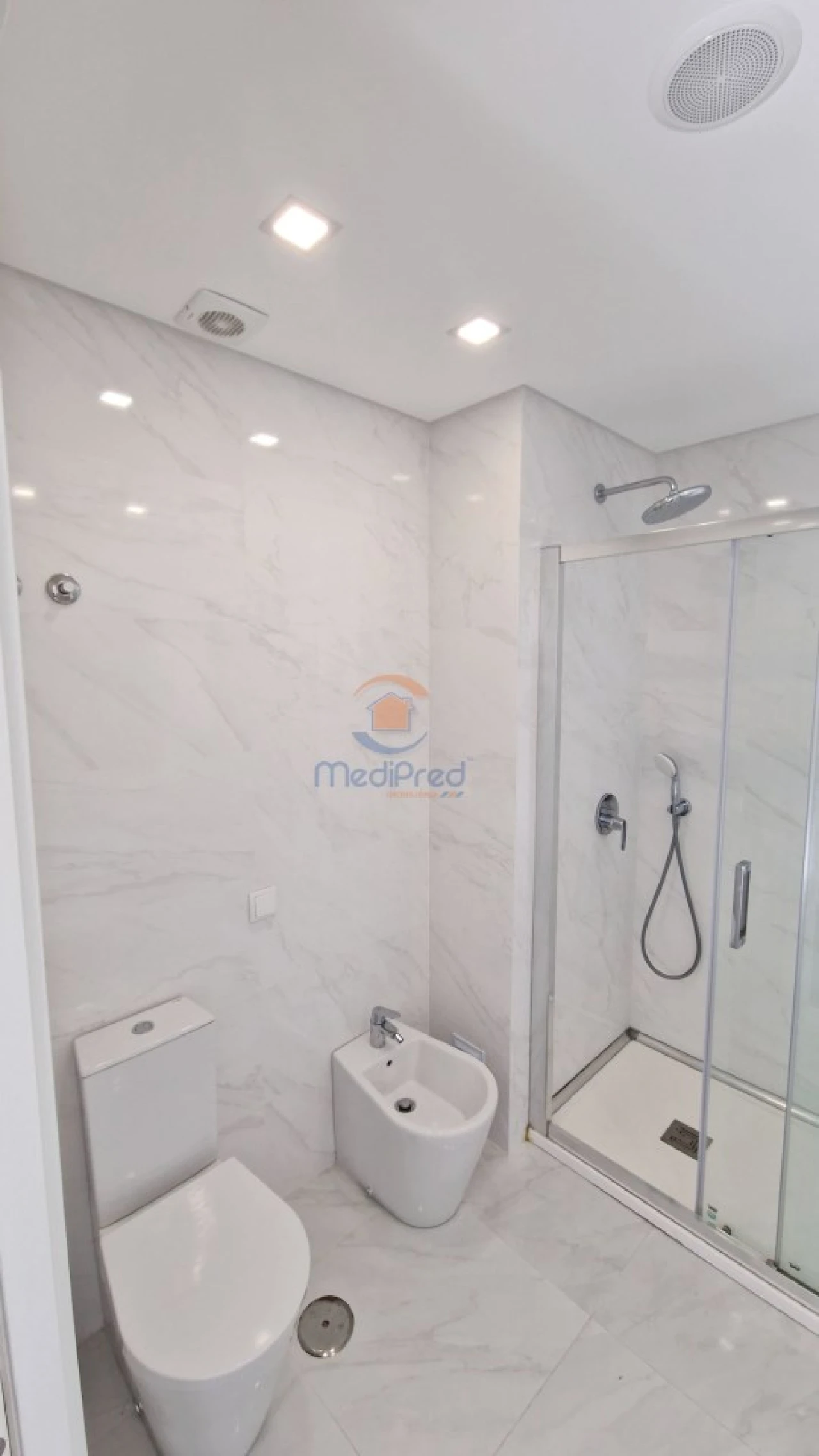 Apartamento T3 para Arrendamento em Ramada e Caneças Foto 24