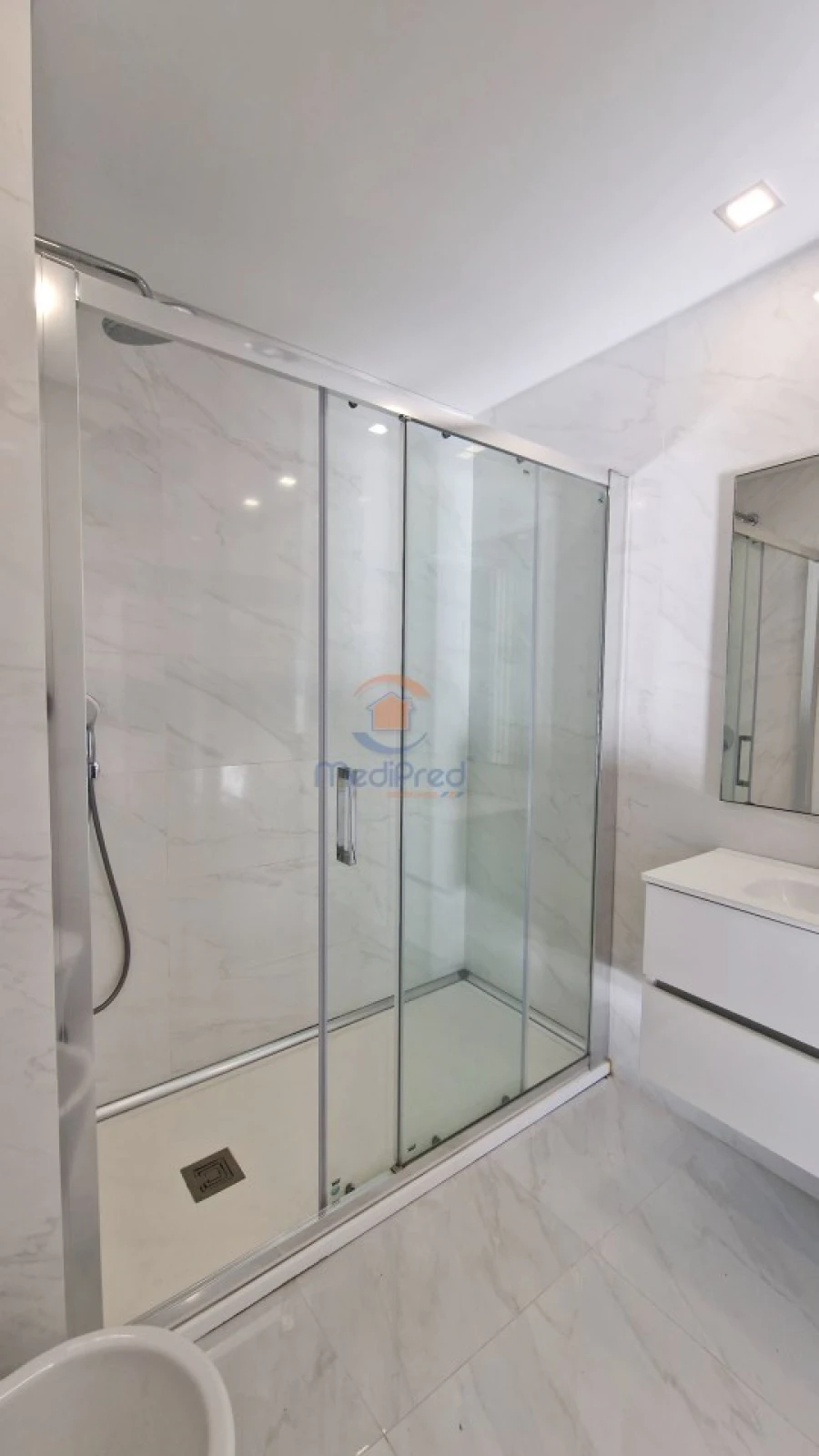 Apartamento T3 para Arrendamento em Ramada e Caneças Foto 25