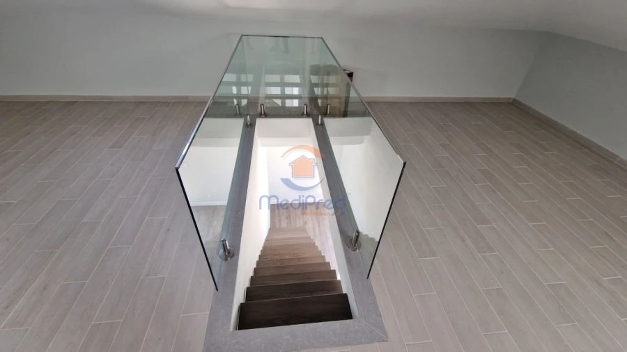 Apartamento T3 para Arrendamento em Ramada e Caneças Foto 26