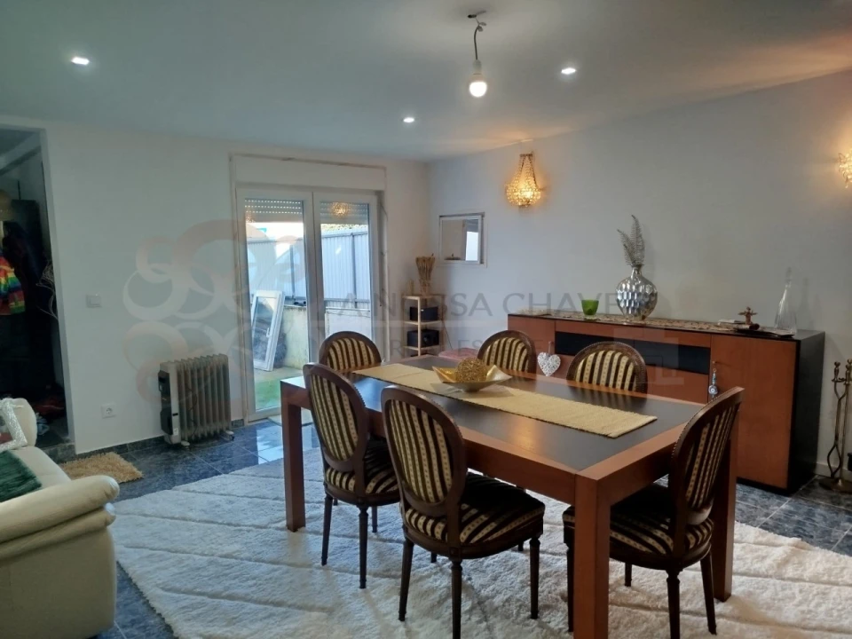 Moradia T4 para Venda em Charneca de Caparica e Sobreda Foto 37