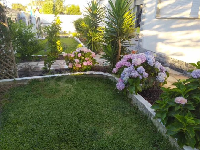 Moradia T4 para Venda em Charneca de Caparica e Sobreda Foto 7