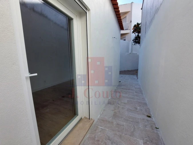 Moradia T2 para Venda em Caldas da Rainha - Santo Onofre e Serra do Bouro Foto 6