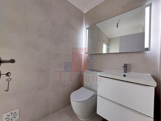 Moradia T2 para Venda em Caldas da Rainha - Santo Onofre e Serra do Bouro Foto 18