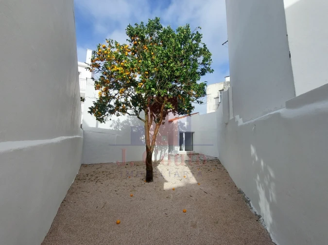 Moradia T2 para Venda em Caldas da Rainha - Santo Onofre e Serra do Bouro Foto 2