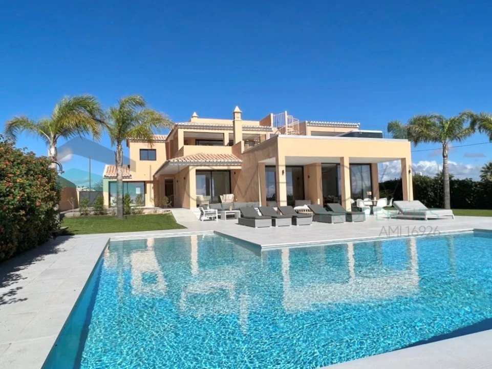 Moradia T5 para Venda em Albufeira e Olhos de Água Foto 7