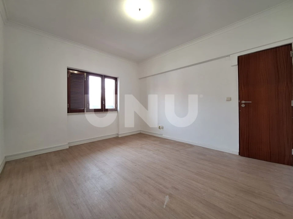 Moradia T3 para Arrendamento em Amora Foto 5