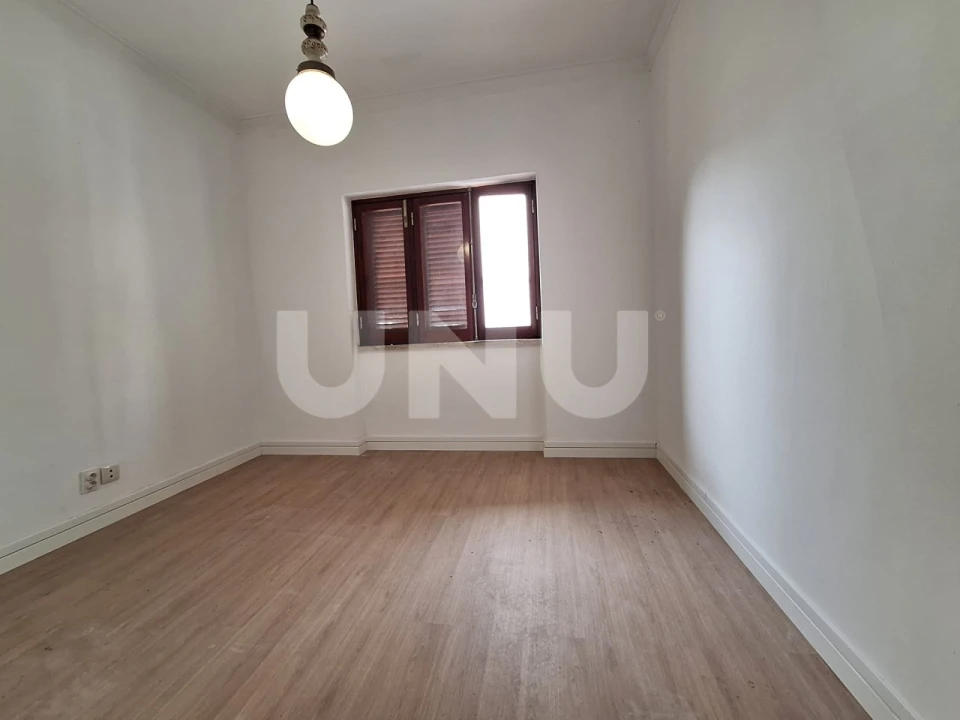 Moradia T3 para Arrendamento em Amora Foto 6