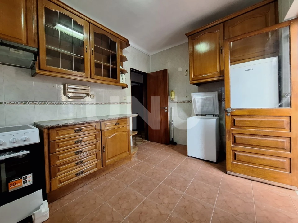 Moradia T3 para Arrendamento em Amora Foto 9