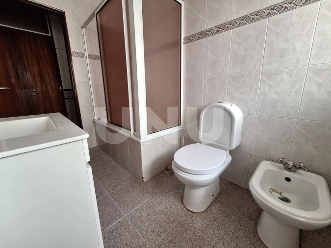 Moradia T3 para Arrendamento em Amora Foto 10