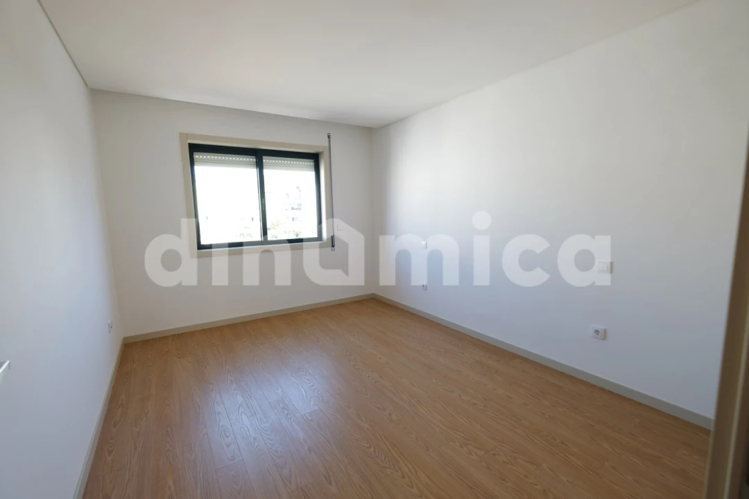 Apartamento T3 para Venda em Vila Nova de Famalicão e Calendário Foto 14