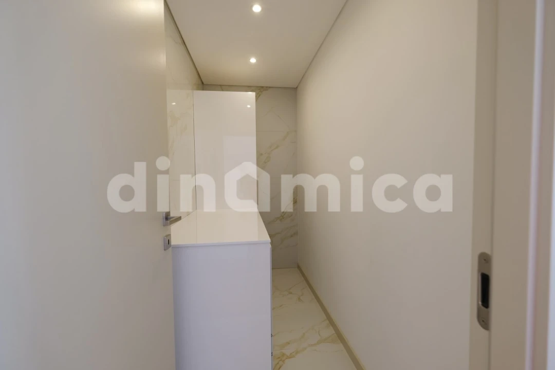 Apartamento T3 para Venda em Vila Nova de Famalicão e Calendário Foto 22