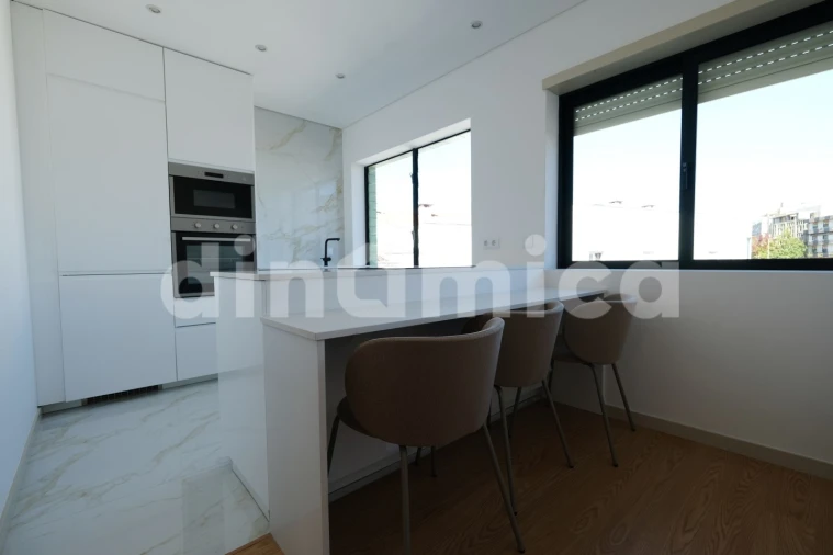 Apartamento T3 para Venda em Vila Nova de Famalicão e Calendário