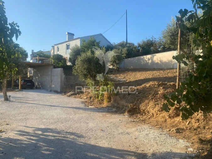 Moradia T3 para Venda em Olalhas Foto 8