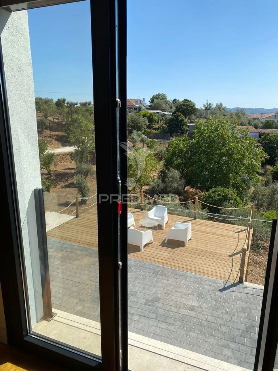 Moradia T3 para Venda em Olalhas Foto 13