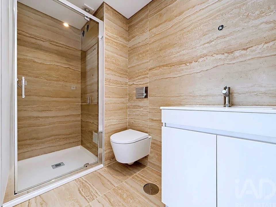 Apartamento T3 para Venda em Corroios Foto 19