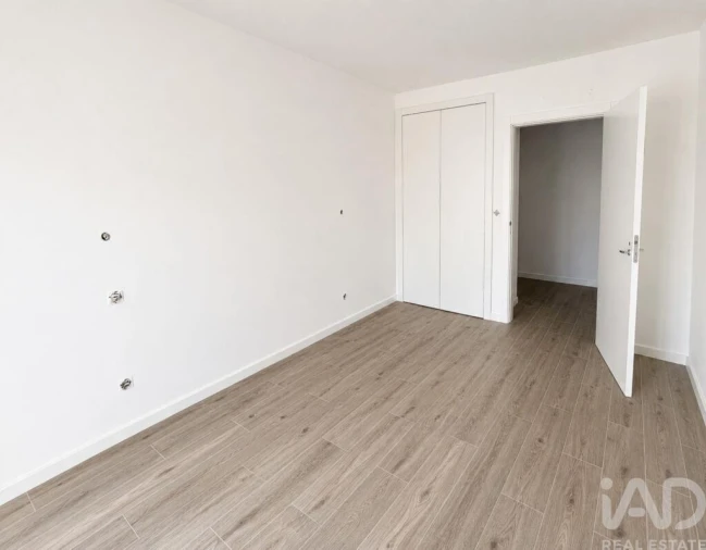 Apartamento T3 para Venda em Corroios Foto 11