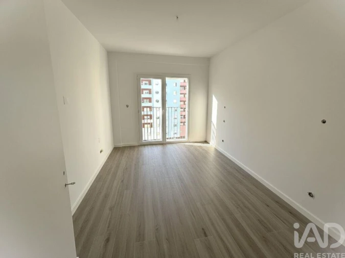 Apartamento T3 para Venda em Corroios Foto 10