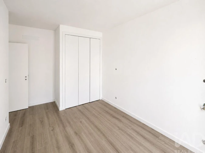 Apartamento T3 para Venda em Corroios Foto 15