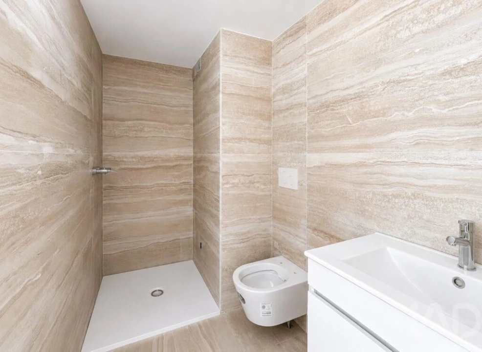 Apartamento T3 para Venda em Corroios Foto 8