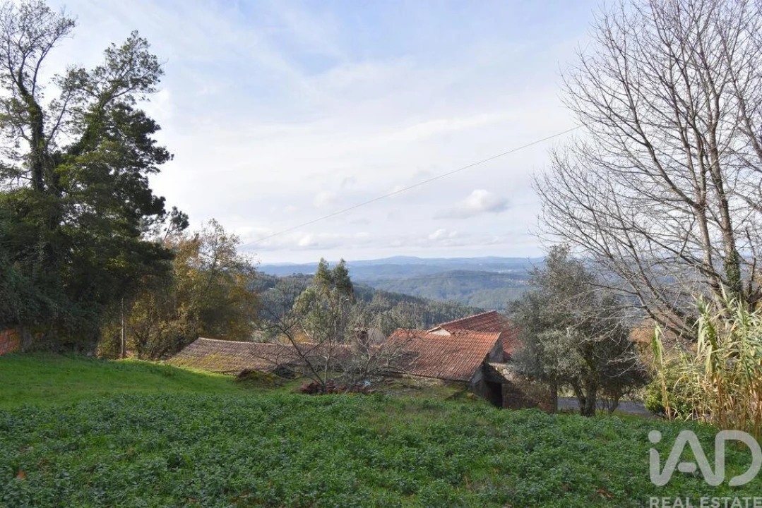 Moradia T4 para Venda em Vila Nova Foto 5