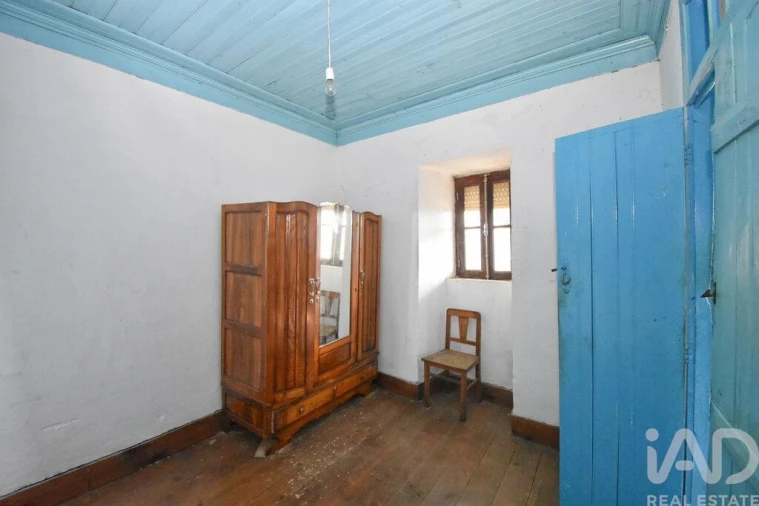 Moradia T4 para Venda em Vila Nova Foto 16