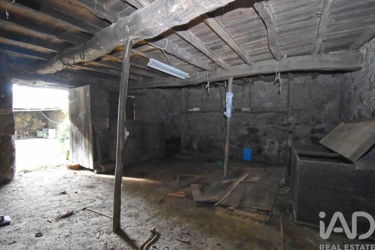 Moradia T4 para Venda em Vila Nova Foto 33