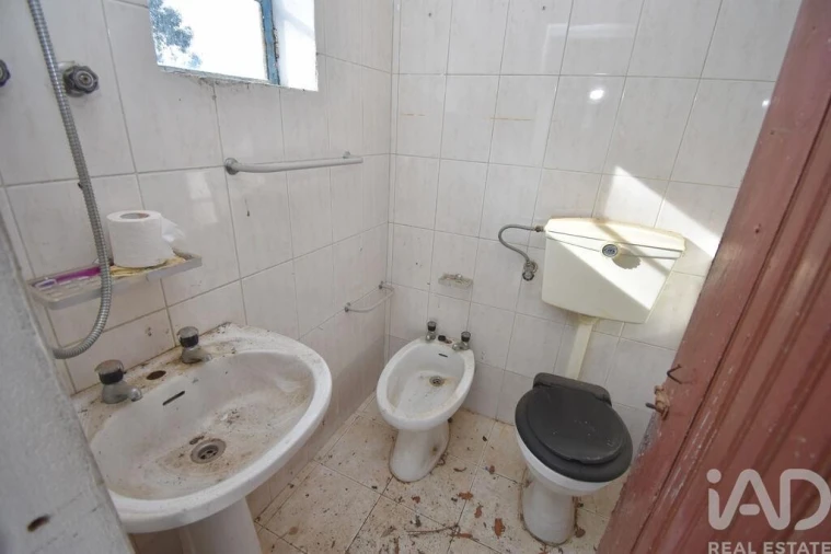 Moradia T4 para Venda em Vila Nova Foto 11