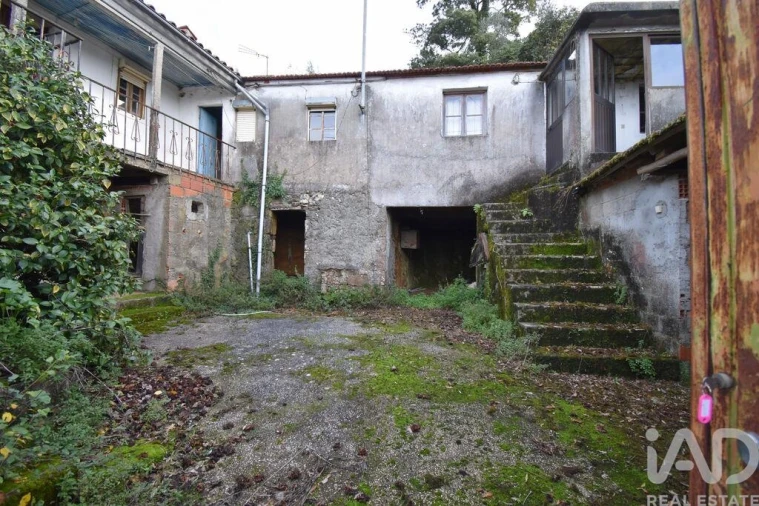 Moradia T4 para Venda em Vila Nova Foto 9