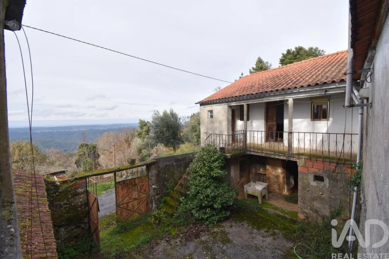 Moradia T4 para Venda em Vila Nova Foto 28