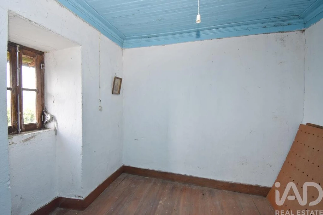 Moradia T4 para Venda em Vila Nova Foto 13